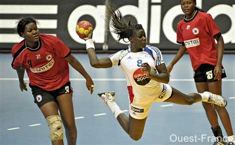 Et de quatre pour les Bleues aux Mondiaux. Photo AFP
