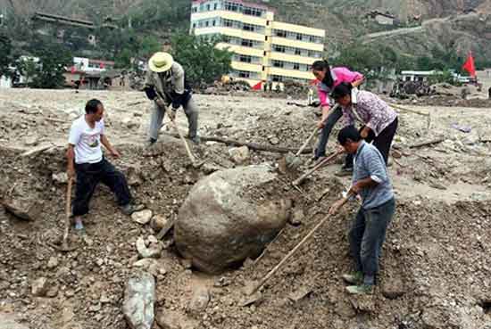 Inondations - deuil en chine