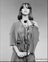 Sophie Marceau avec sa frange elle gagne sa place