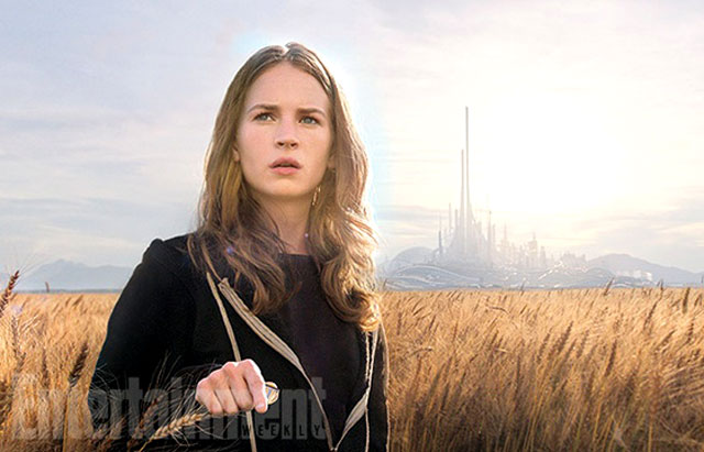 Britt Robertson dans Tomorrowland de Disney [a]