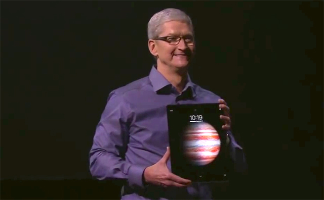Tim Cook keynote iPad géant